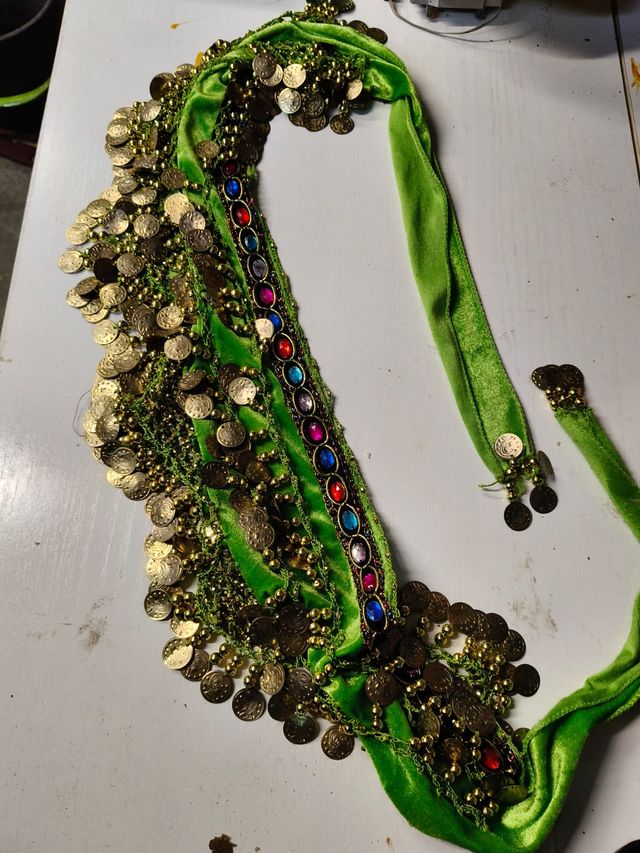 Caderín Danza Oriental Verde con Monedas