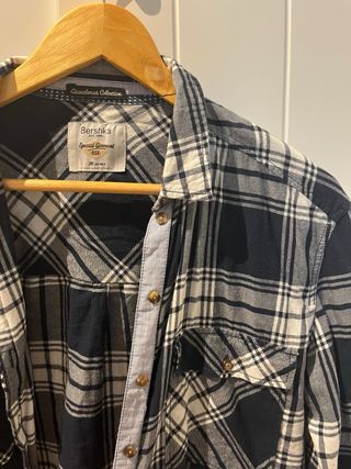 Camisas de cuadros: verde y azul