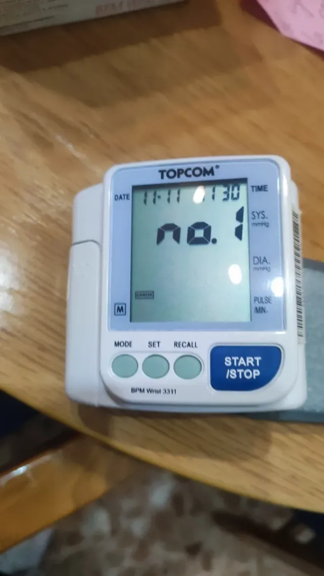 Monitor de Pressão Arterial TOPCOM BPM Wrist 3311