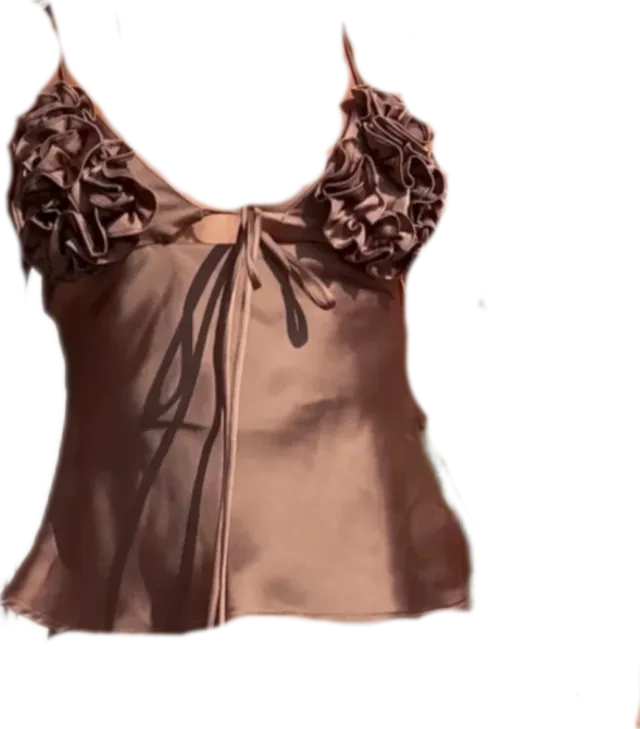 Top marrón con flores relieve