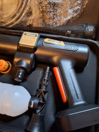 Hidrolavadora Inalámbrica con 2 Baterías en maleta