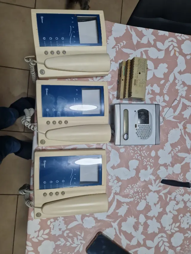 Videoportero Golmar 3 unità