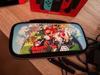 Nintendo Switch OLED Azul/Rojo + Juegos