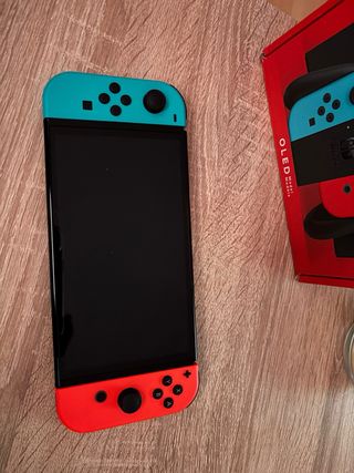 Nintendo Switch OLED Azul/Rojo + Juegos