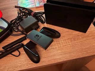 Nintendo Switch OLED Azul/Rojo + Juegos