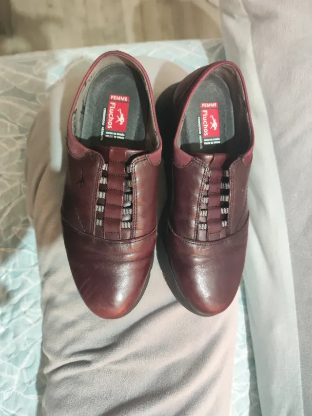 Zapatos Fluchos Mujer bordó