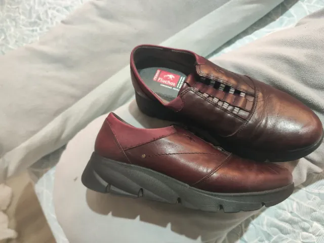 Zapatos Fluchos Mujer bordó