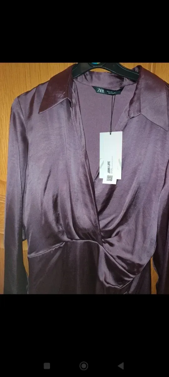 Vestido Zara satinado morado