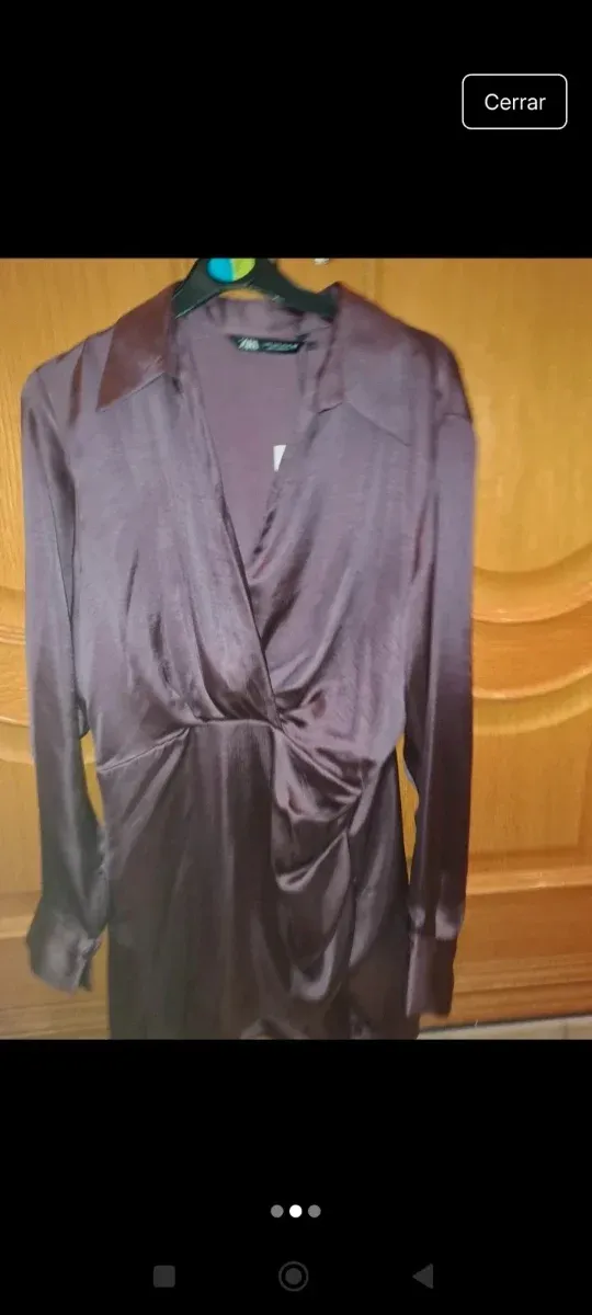 Vestido Zara satinado morado