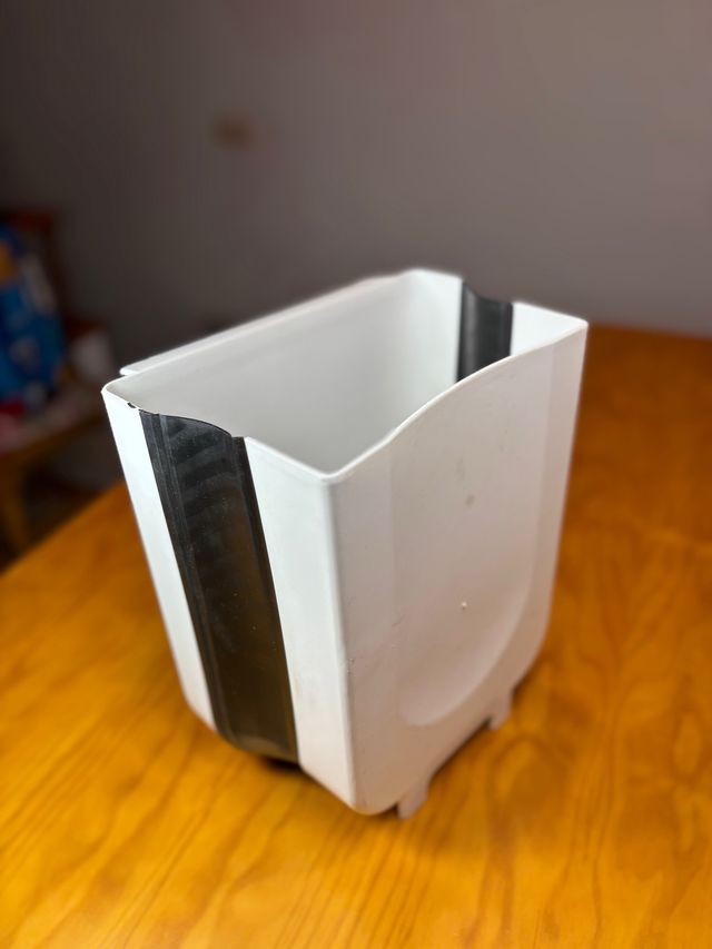 Cubo basura autocaravana