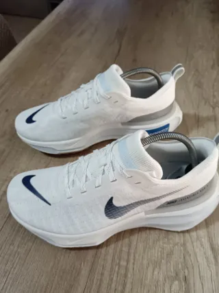 Zapatillas Nike Invincible Run 3 Blancas