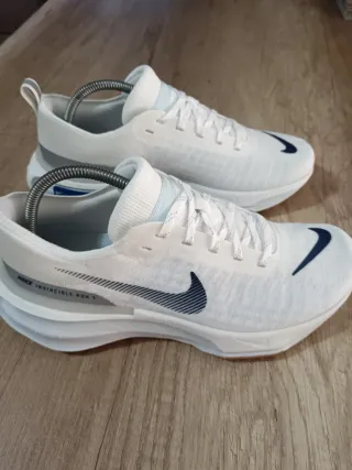 Zapatillas Nike Invincible Run 3 Blancas