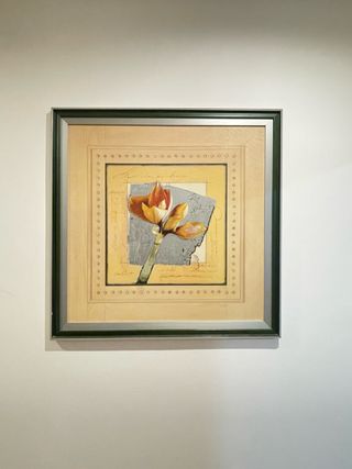 Cuadro decorativo flor naranja y beige