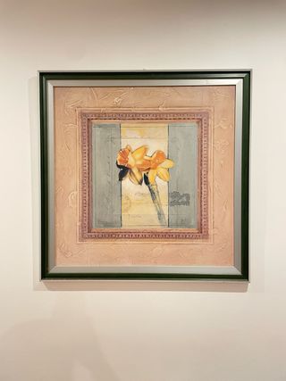 Cuadro decorativo flor naranja y beige