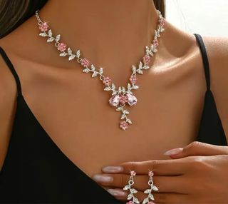 Conjunto Collar y Pendientes Flores Rosas y Platea