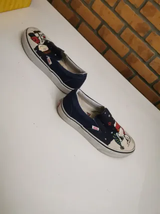 Zapatillas Vans Snoopy y Charlie Brown