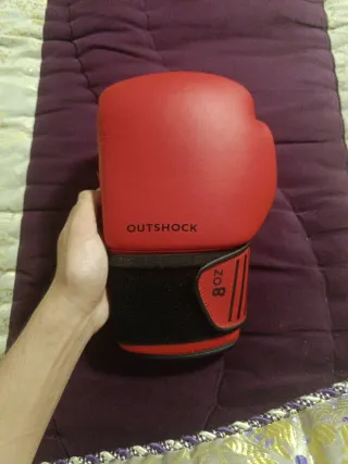 Guante de boxeo Outshock 8 oz rojo