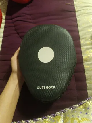 Guante de boxeo Outshock 8 oz rojo