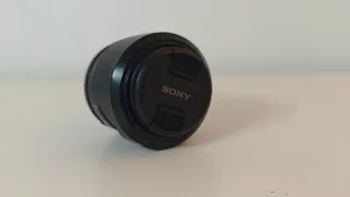 Objetivo Sony 35mm f/1.8 OSS