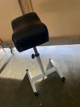 Taburete Pedicura Salón Reposapiés Negro