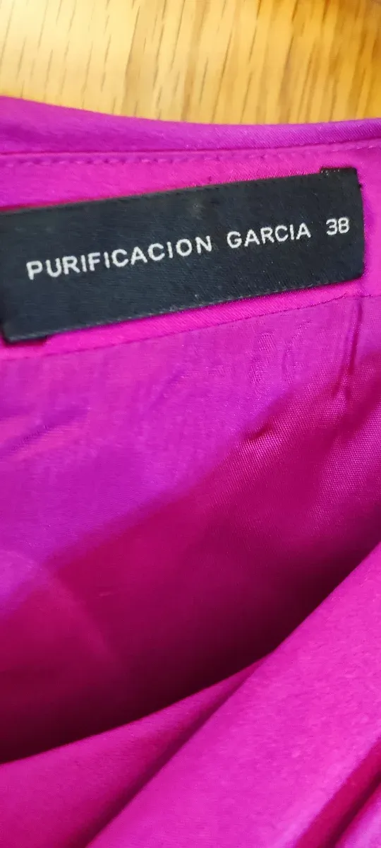Vestido de fiesta fucsia
