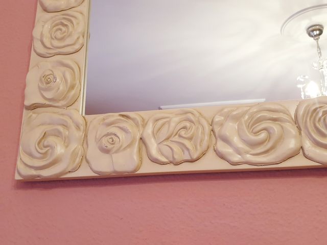 Espejo Marco Rosas Relieve Blanco