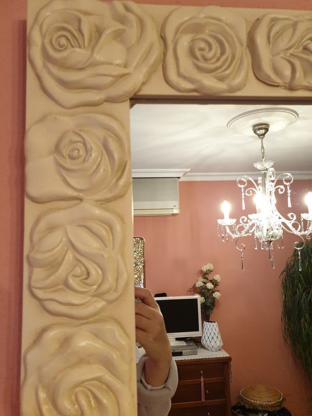 Espejo Marco Rosas Relieve Blanco