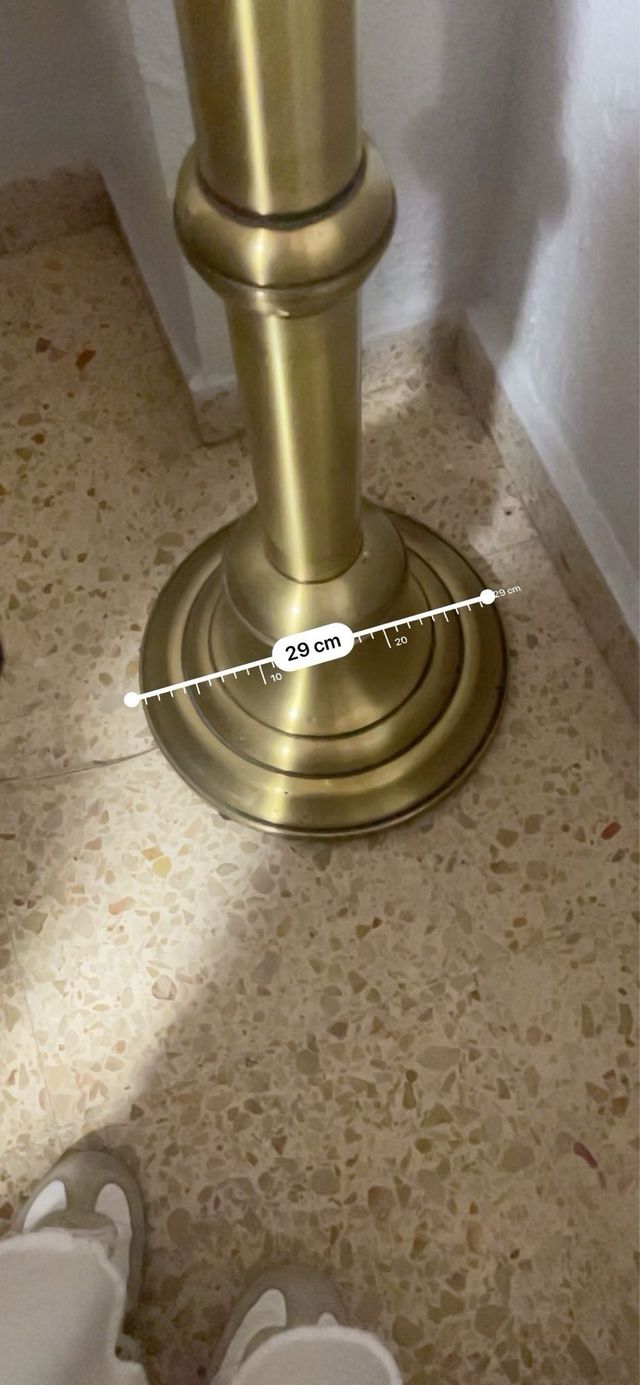 Lampada da terra dorata e beige