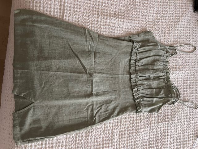 Vestido verde SHEIN con tirantes