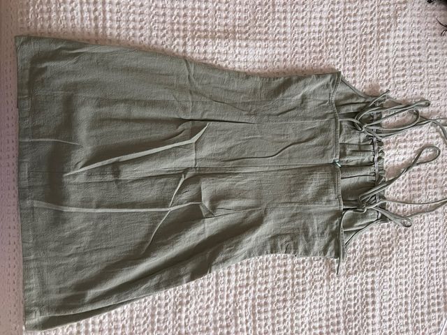 Vestido verde SHEIN con tirantes