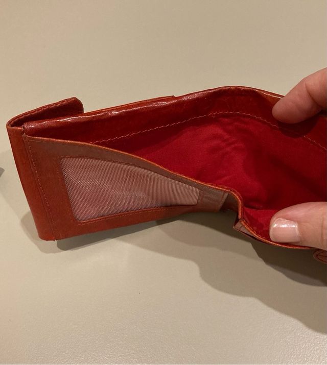 Cartera monedero piel roja