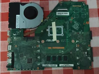 Portátil Asus Táctil