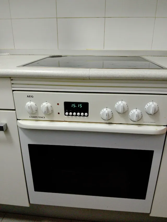Horno con placa AEG Competence