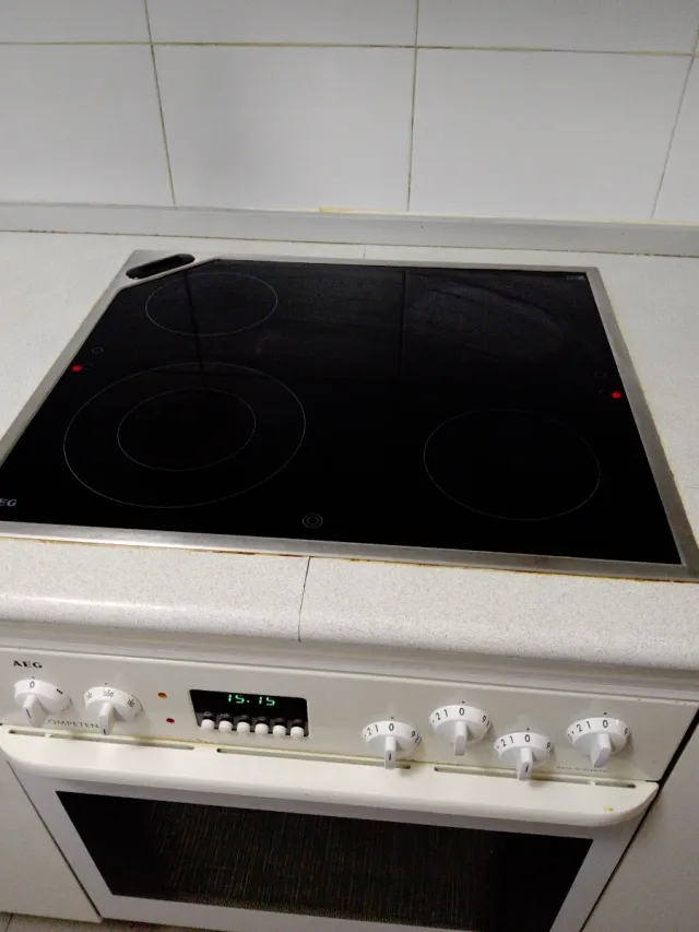 Horno con placa AEG Competence