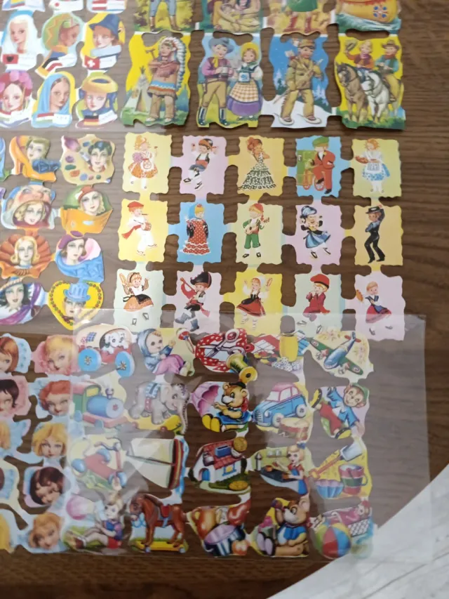 8 Lâminas Cromos Troquelados