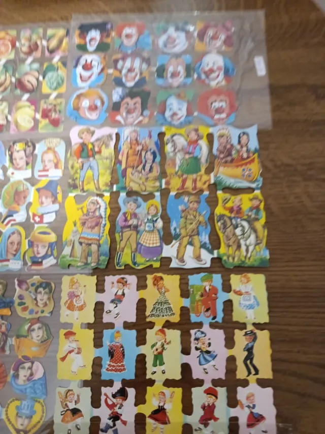 8 Lâminas Cromos Troquelados