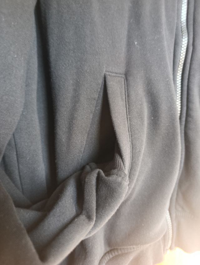 Sudadera H&M Negra Cremallera Talla S