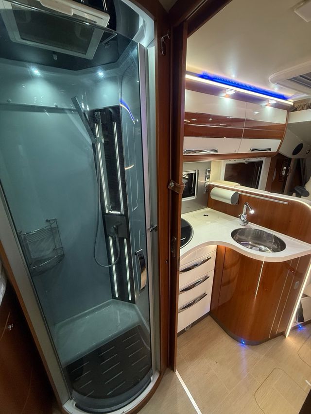 Autocaravana Movilvetta K-Yackt Teckno Line 2023