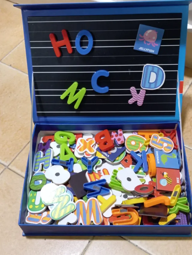 Pizarra magnética infantil Playtive con imanes