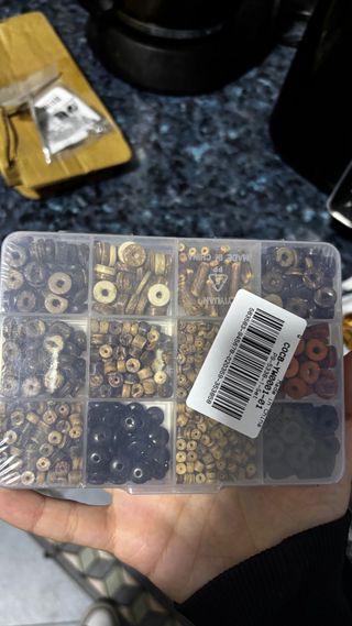 pendientes coreares y cositas para hacer pulseras