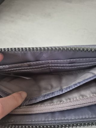 Cartera Kipling Imali Gris Nueva con Etiqueta