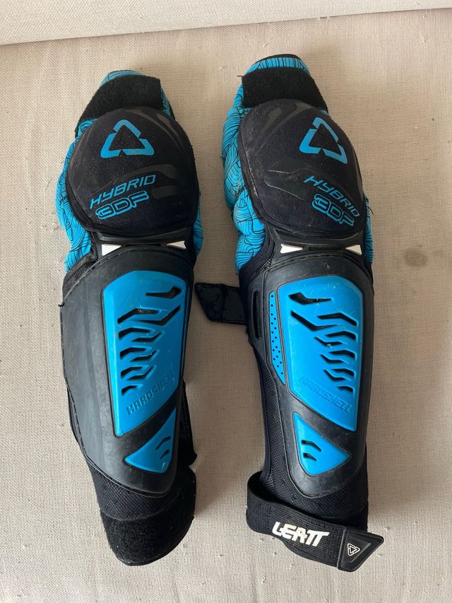 Rodilleras Leatt Hybrid 3DF Talla S-M