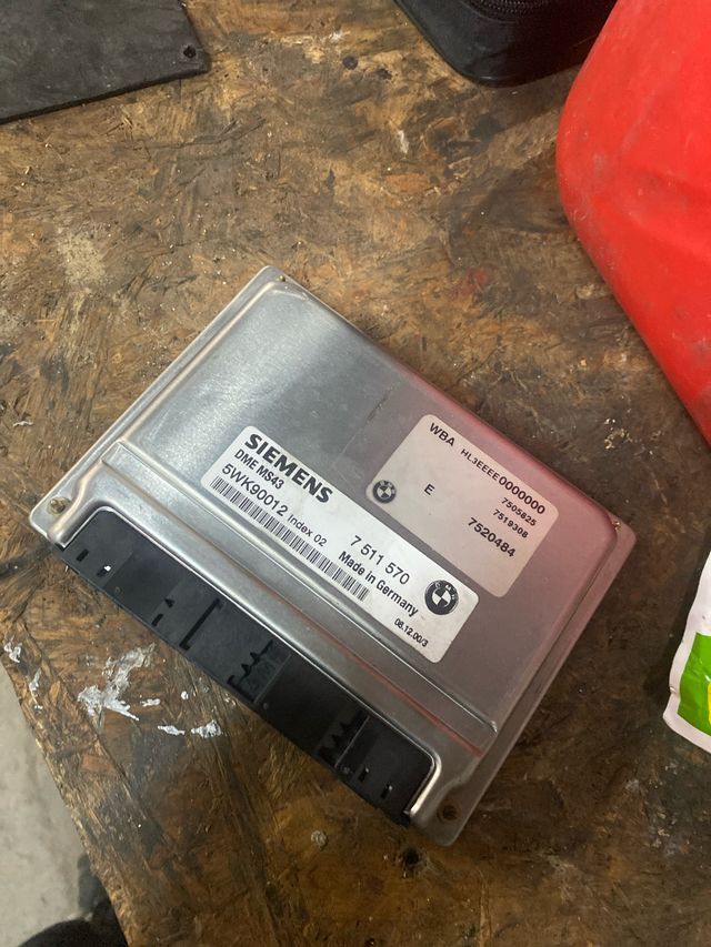 Centralita BMW 320ci E46 Siemens DME MS43