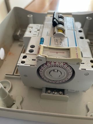 Temporizzatore -Prese 16A - Interruttore HD 222H