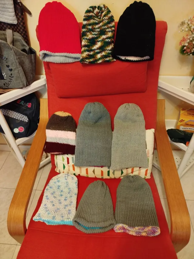 Gorros de lana tejidos a mano