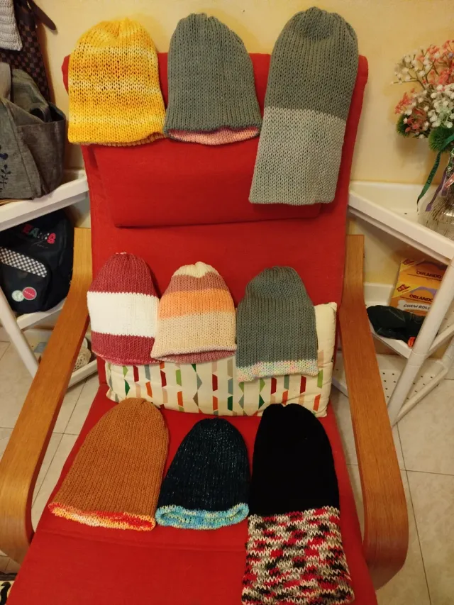 Gorros de lana tejidos a mano