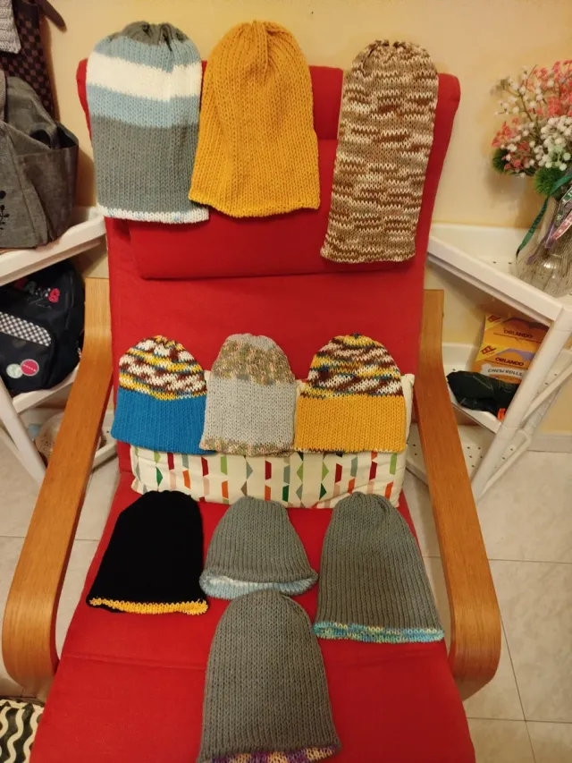 Gorros de lana tejidos a mano