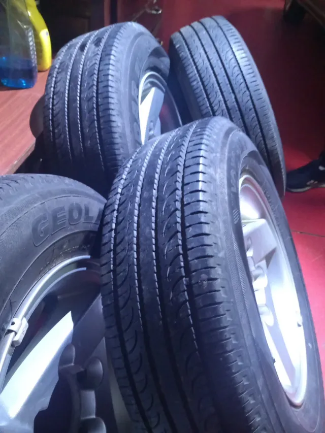 Ruedas Suzuki Jimny 205/70R15 96H