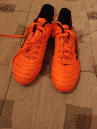 Botas de fútbol Umbro Naranja