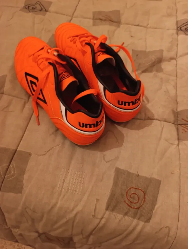 Botas de fútbol Umbro Naranja